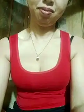 trieutrieu20 - TRIEUTRIEU20's free webcam - UK Sex Cams