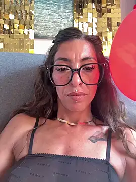 lalla_amani - Lalla_Amani's free webcam - UK Sex Cams