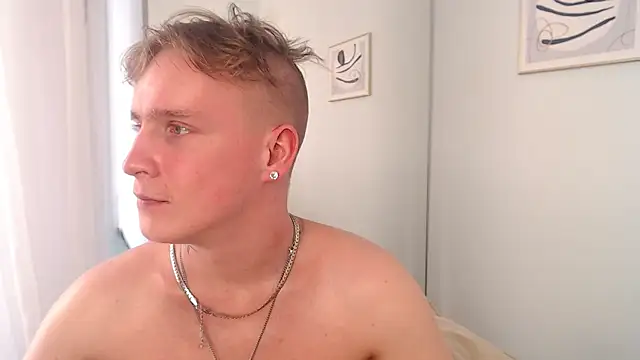 AlexxSweet webcam