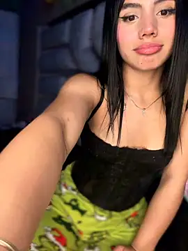Laura-Khalifa webcam