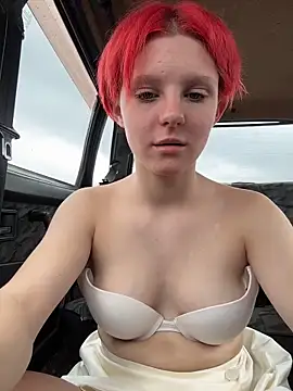 NinaParri webcam