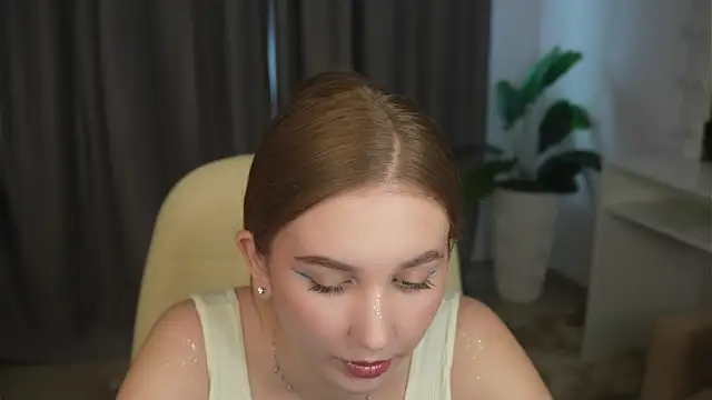 keshiaspiva - KeshiaSpiva's free webcam - UK Sex Cams