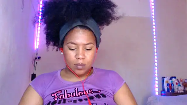 cherry_cleou - Cherry_cleou's free webcam - UK Sex Cams