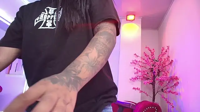 Black_roseee webcam