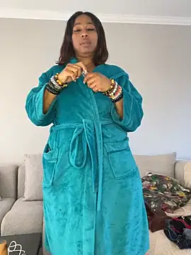 CurvyDesire1 live sex cam
