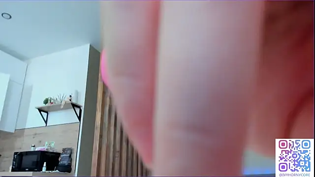 IvyHornyCoree webcam