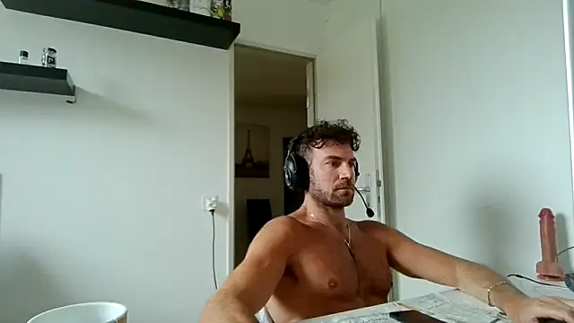 alpha-hunk live sex cam