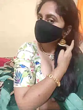 Sravvi499 webcam