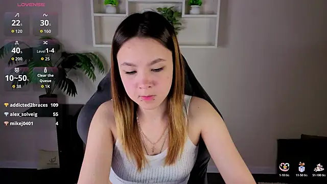 Lori_Bllossom webcam