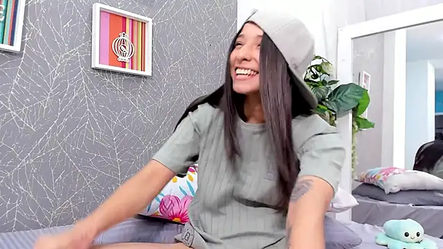 ViictoriiaSaenz webcam