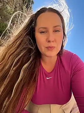 Mona_Plus live sex cam