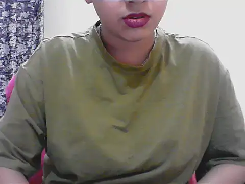 LovingPihu webcam