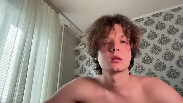 tomasdickpick (Ask my age) - take off a T-shirt