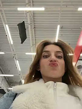 -AngelAri-