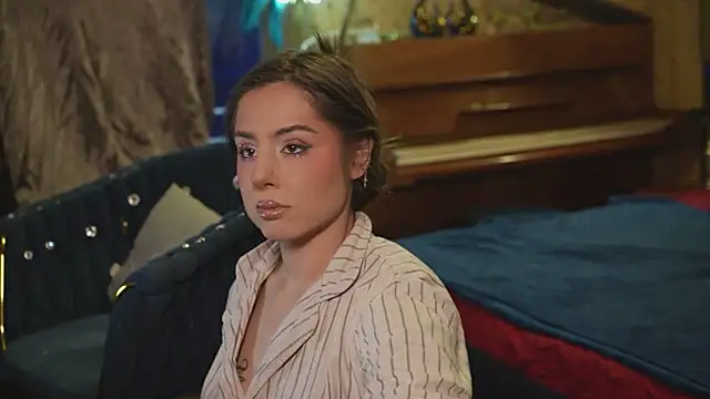 VanessaDoyle webcam