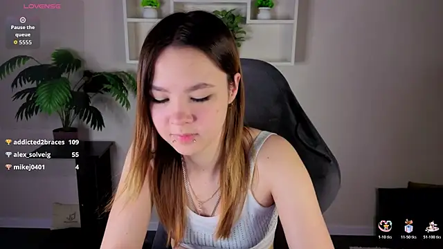 Lori_Bllossom webcam