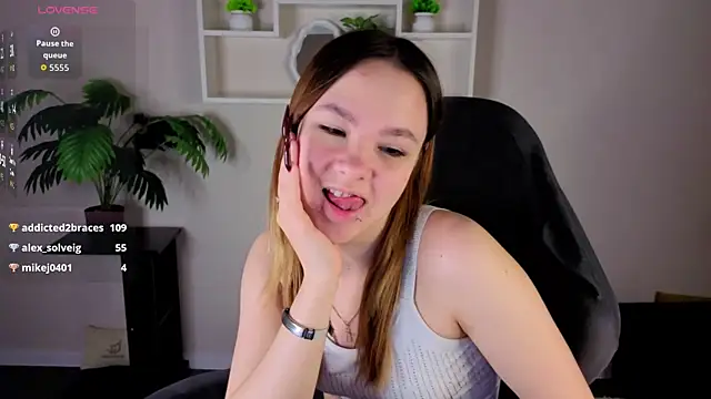 Lori_Bllossom webcam