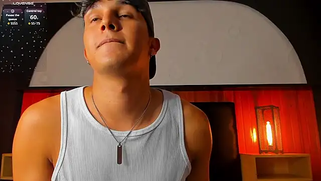 leo_savage_ (M young) - show cum  + eat it