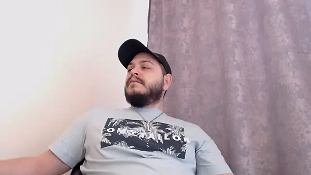 kemallgolld - Kemallgolld's free webcam - UK Sex Cams