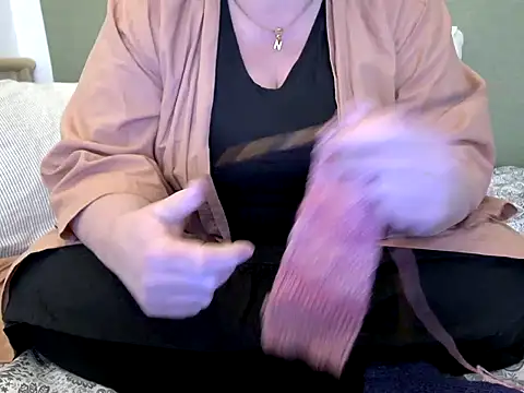 MarthaBriest webcam