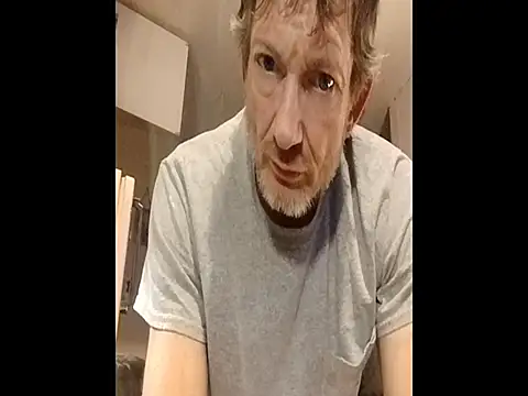 ROBERT0516 webcam