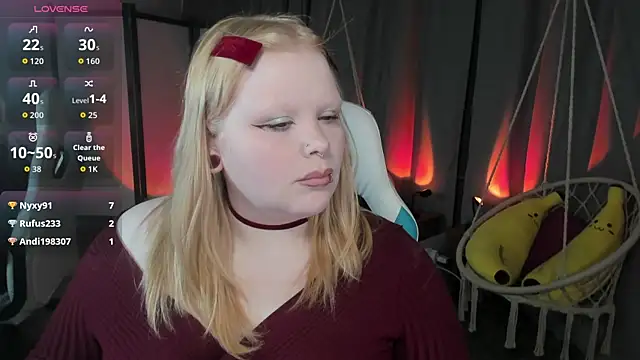 Lottie Reed (LottieReed)