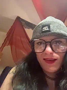 Webcam Model (mango-kitty)  is live.Free join now!