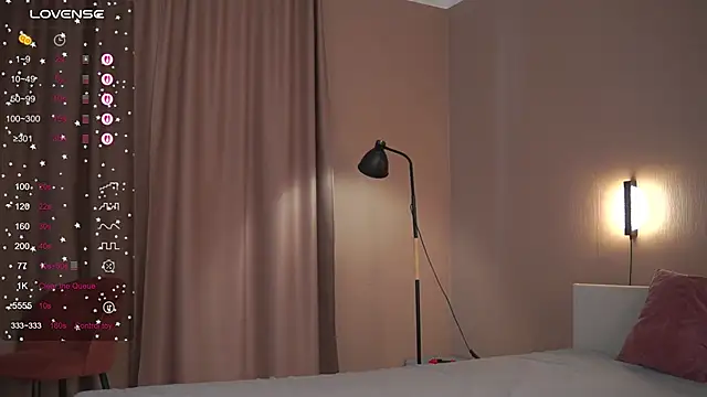 seulbi (F teen) - Tease you with my bra strap