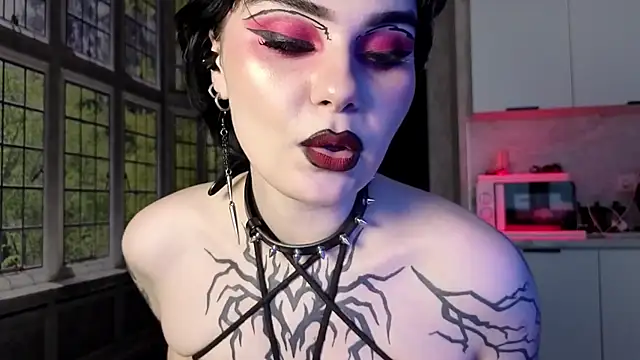 IntrigueYourDay webcam