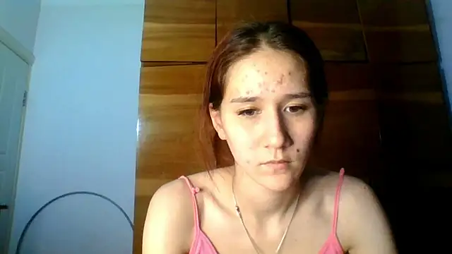 nickikisinger (F young) - bite and lick my lips