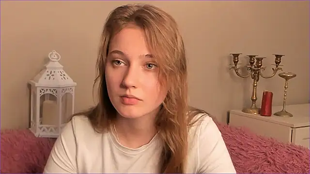 rubieheiser (F teen) - puff ur lips