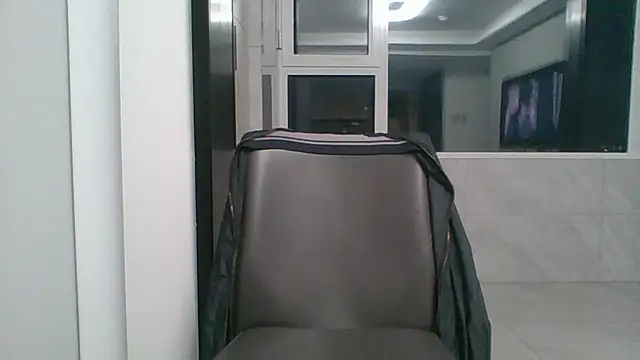 nole_china7 (Ask my age) - talk / fun / cum