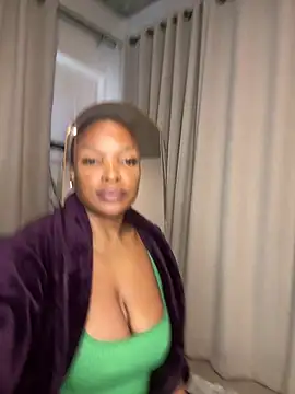slimcateee (F milf) - Make me feel good😋