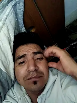 latino17 (Ask my age) - Corrida