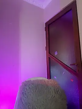 LunaBlaise live sex cam