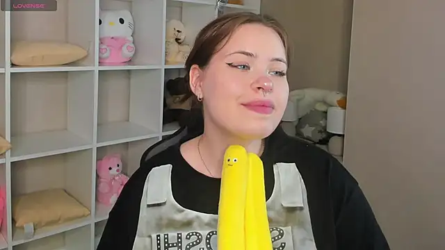 ericaelliott - EricaElliott's free webcam - UK Sex Cams