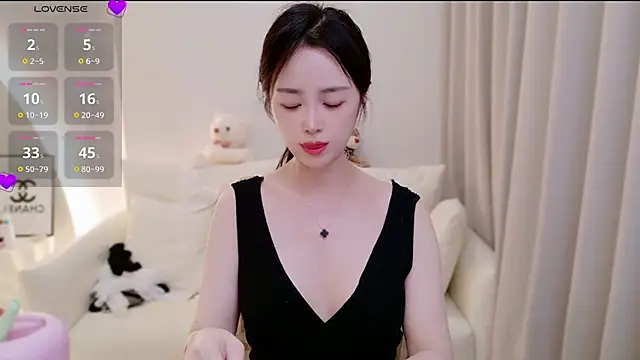 xiaotaimei_666 - Xiaotaimei_666's free webcam - UK Sex Cams
