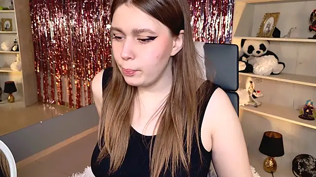 fioramarmoris - FioraMarmoris's free webcam - UK Sex Cams