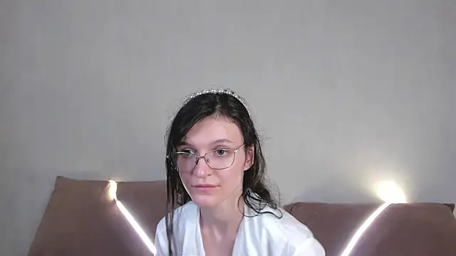 thoramarola - ThoraMarola's free webcam - UK Sex Cams