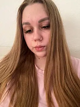 marylallka5 - Marylallka5's free webcam - UK Sex Cams