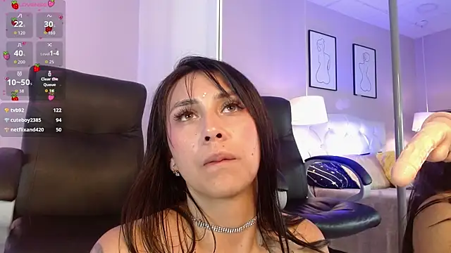 julietta_33 - Julietta_33's free webcam - UK Sex Cams