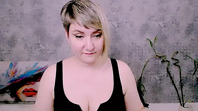 djullia - Djullia's free webcam - UK Sex Cams