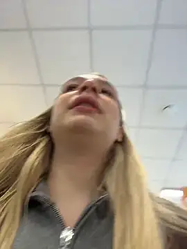 adult sex webcam SashaCatt