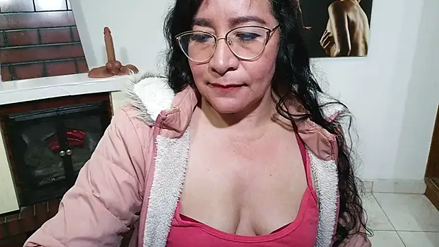 on line chat Grace Mature Milf