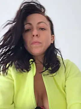 risky_woman (Ask my age) - FRONT NEIGHBOURS...FOUNTAINE SQUIRT