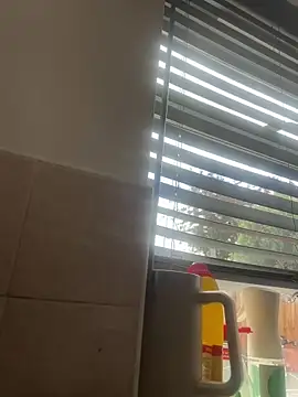 Bustyblondebabe32