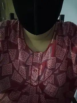 TamilAparna78 webcam