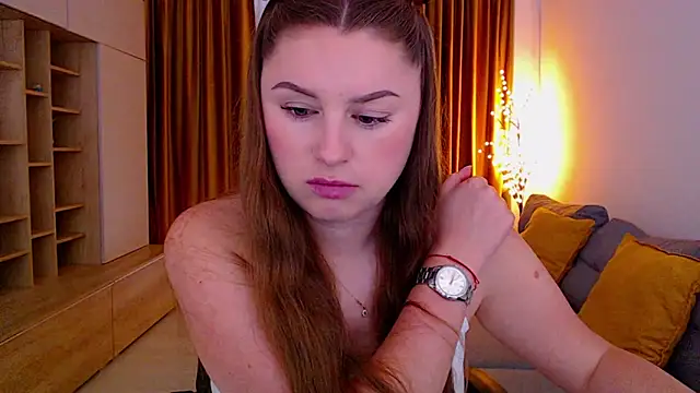 mia_bloomy webcam