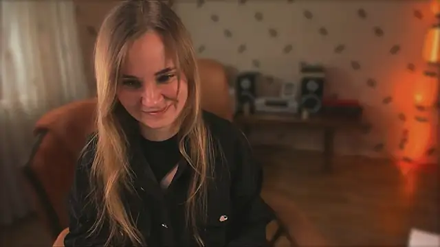 MiaSparkes webcam