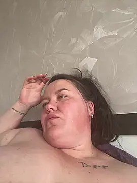 SunnyLeila2101 webcam